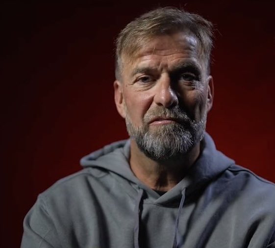 futebol_info's tweet photo. Jürgen Klopp detona Gianni Infantino e Donald Trump por 'caso Balogun':

“Se isso realmente aconteceu (intervenção da Casa Branca), é uma loucura. O futebol é nosso, não deles. Essas duas pessoas, que não entendem nada de futebol, não deveriam se meter. Foi cartão vermelho. Não há o que discutir. Sentimos por Balogun, porque ele não fez de propósito. Mas é isso que diz o regulamento.”

🗞️ Magenta TV
📸 Seleção dos EUA | LFC