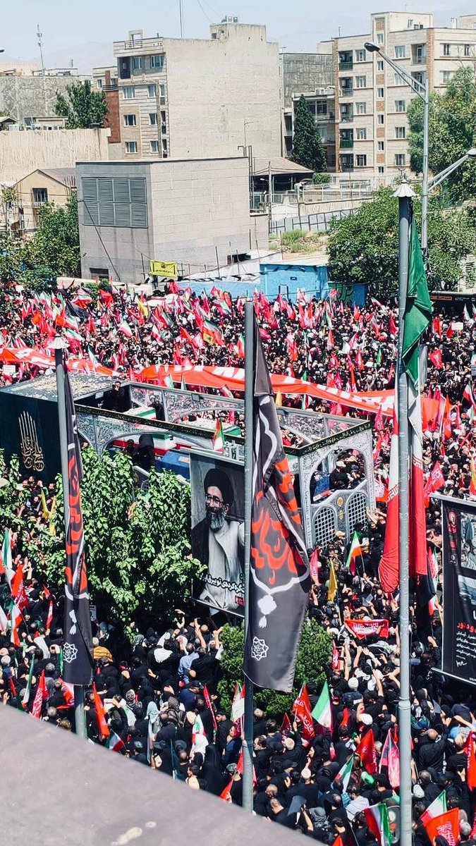 mabkh84's tweet photo. ای ساربان ؛ آهسته ران ؛ آرام جانم میرود...

#باید_برخاست
#ای_ایران_بخوان https://t.co/JAJoC2mCnu