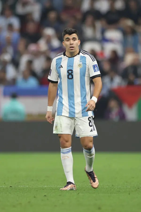 meIih30's tweet photo. adamın sol bekte Nuno Mendes varken Messi şununla dünya kupası aldı amk kafayı yicem https://t.co/SUPYfmkLHe