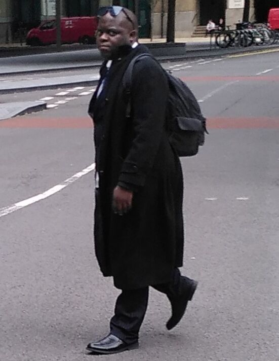 ChanceGardi's tweet photo. Simon Levy, fu condannato per 13 stupri dal 2018, ma lasciato libero a Londra. Ha poi stuprato e assassinato Carmenza Valencia-Trujillo nel marzo 2025. Il suo DNA fu trovato sulla vittima, ma rilasciato. Così nel solito parcheggio ha ucciso anche Sheryl Wilkins nell'agosto 2025. https://t.co/UbFE7JP3GL