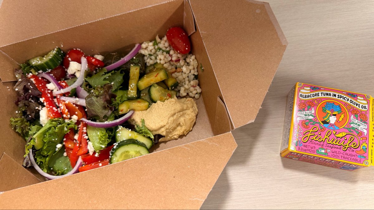 herfavcolour_'s tweet photo. Lunch😍 https://t.co/cbrFOQ5mjo