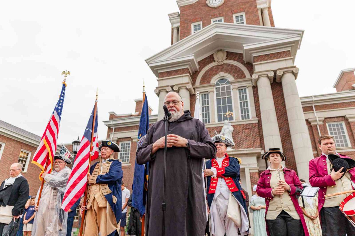 JeremyTate41's tweet photo. This is the best story in American education right now. 

Imagine a college so unapologetically pro-America that it spent tens of millions building a life-size Independence Hall-inspired library.

This weekend, 1,500+ people came to Benedictine College in Atchison, Kansas, to see a museum-quality Liberty Bell, the Assembly Room where the Declaration was signed, colonial reenactors, patriotic music, America’s founding documents, and families celebrating our nation’s story.

Build beauty. Teach history. Love your country!! 🇺🇸