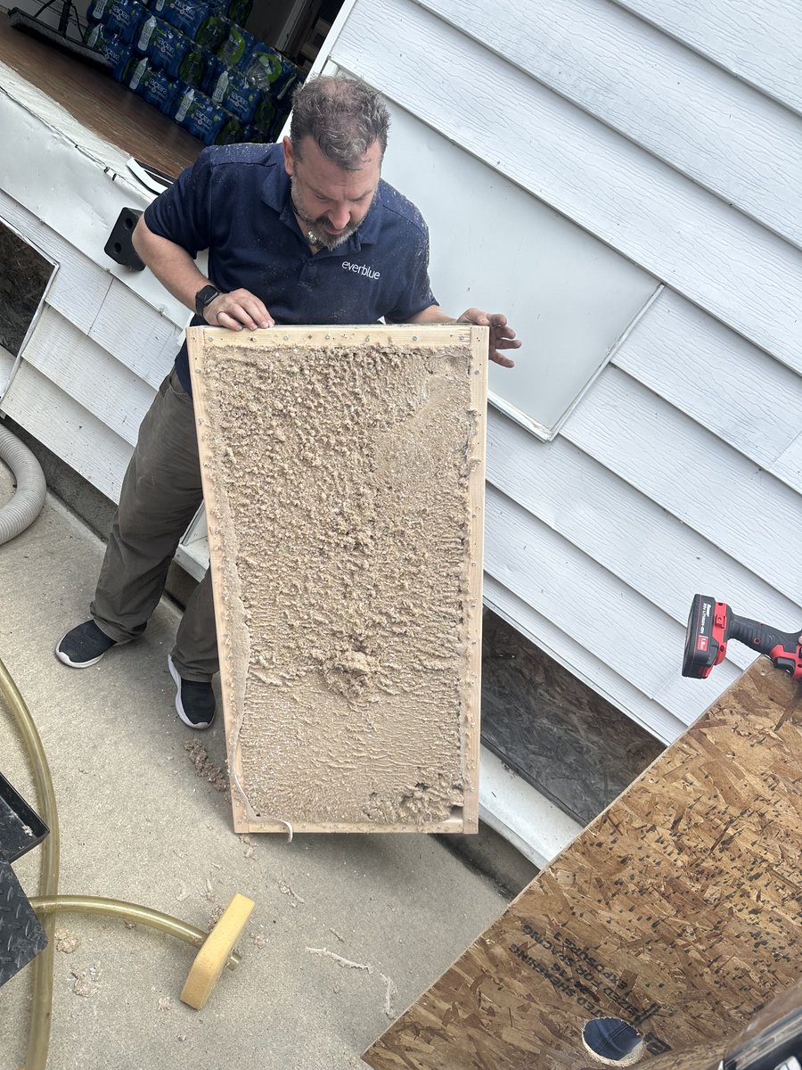 energyWV's tweet photo. #EnergyEfficiency contractor training is in full swing!
80+ active #WV contractors are getting paid training, hands-on experience + preparing for rebate-qualifying upgrades.
📸Check out photos from our recent training by @Everblue.
Sign up now → https://t.co/Hs1KGQS9KX https://t.co/5SeCz3kQdx