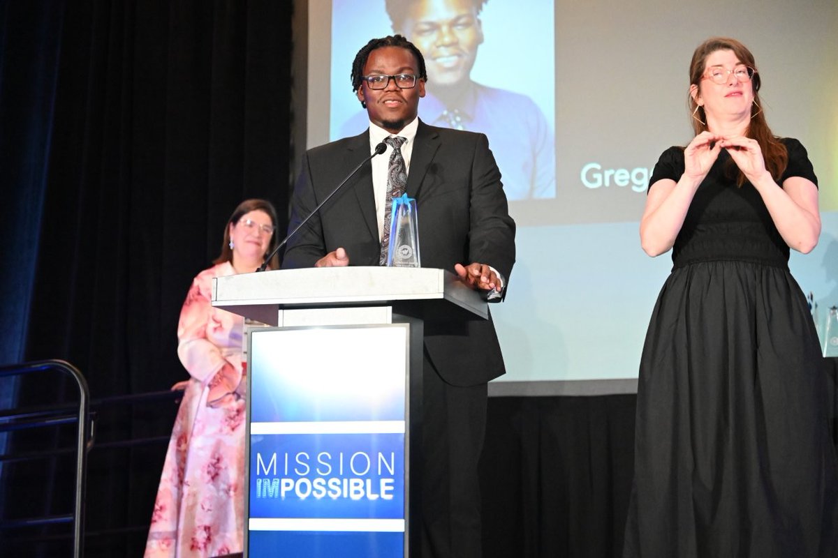 Region4ESC's tweet photo. Congratulations to Gregory Castille, principal of Ogden Elementary in @AldineISD, on being named TAPED Outstanding Principal of the Year! #R4Proud #SpecialEducation https://t.co/Gqi50l5sOt