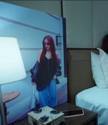 thisisuma's tweet photo. Proud got 3 big ass pictures of herself in her room, what level of narcissism is this😭😭 https://t.co/1bMriiFkus