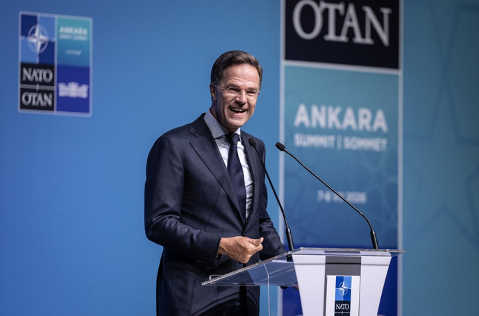 ehaberwebtr's tweet photo. 🇹🇷🛡️ NATO Genel Sekreteri Mark Rutte'den Türk savunma sanayisine dikkat çeken övgü!

📌 "Türkiye'nin NATO'daki liderliği önemli."
📌 "NATO, Türk savunma sanayisinin üretiminden büyük ölçüde faydalanıyor."

🔗 https://t.co/IJ14FmOdCs https://t.co/uOhqLj8JqP