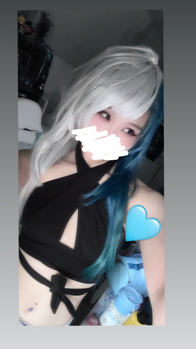 MiyaLeiLe's tweet photo. I wigstyled my wig for OFFKAI! 🩵
Streaming rn!!! W cam :> 

300 likes and ill remove the scribbles xd? https://t.co/OFfzFRvp53