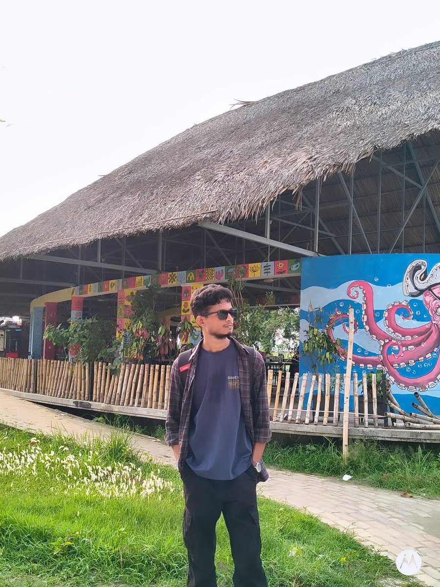 souravhdev's tweet photo. একটা দূরান্ত সময় খুলনা বিশ্ববিদ্যালয়ে https://t.co/Szq5dIPcPF