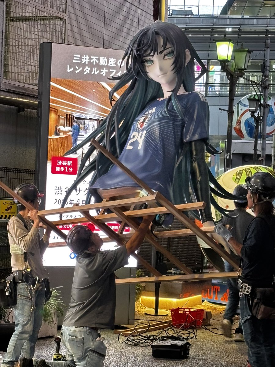 AnimetrendsLA's tweet photo. EN JAPÓN YA ESTÁN RETIRANDO LA ESTATUA DE ADO. 😭

Gracias a @hr_io https://t.co/xzWcn2w4GF