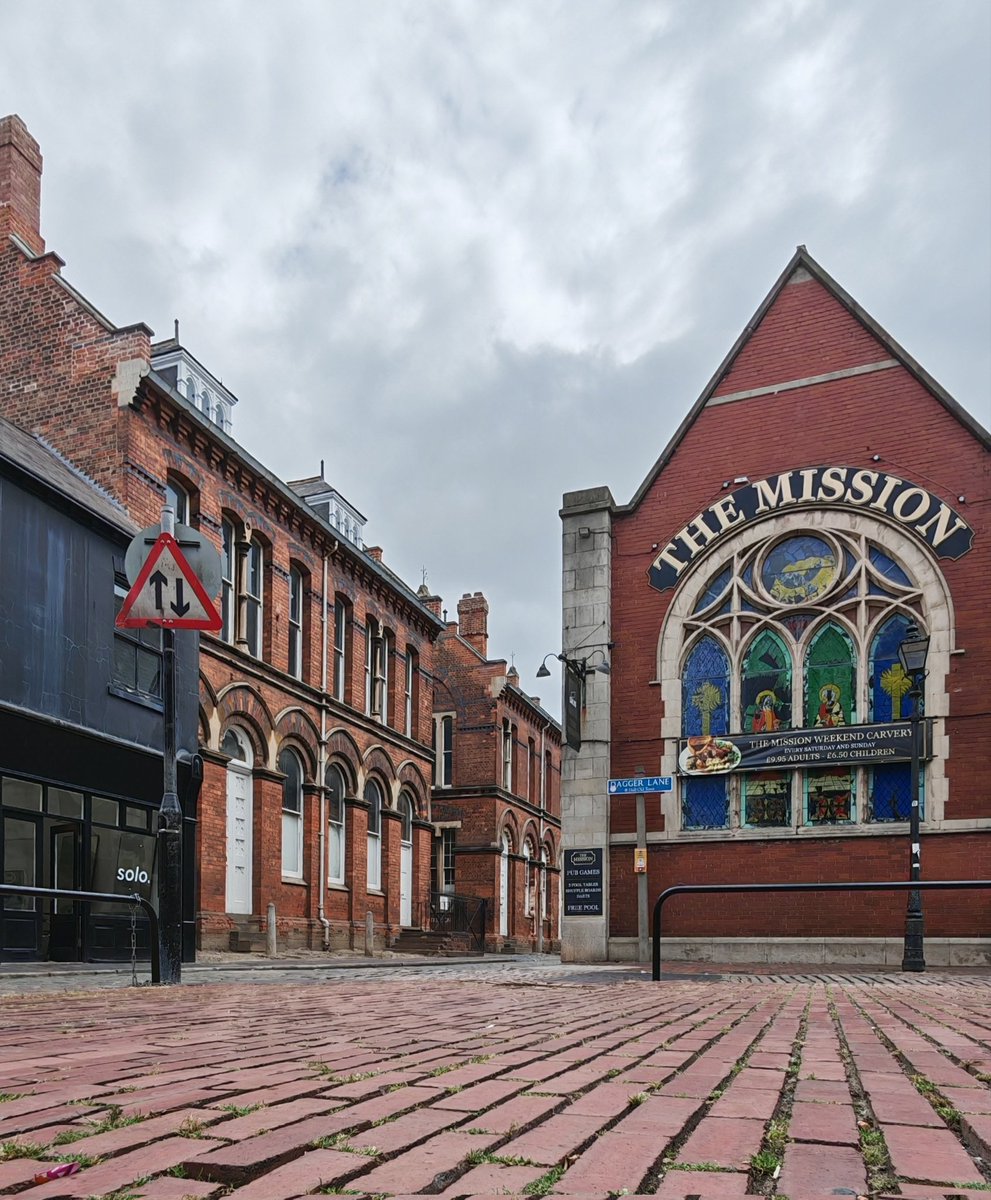Hull Images tweet media
