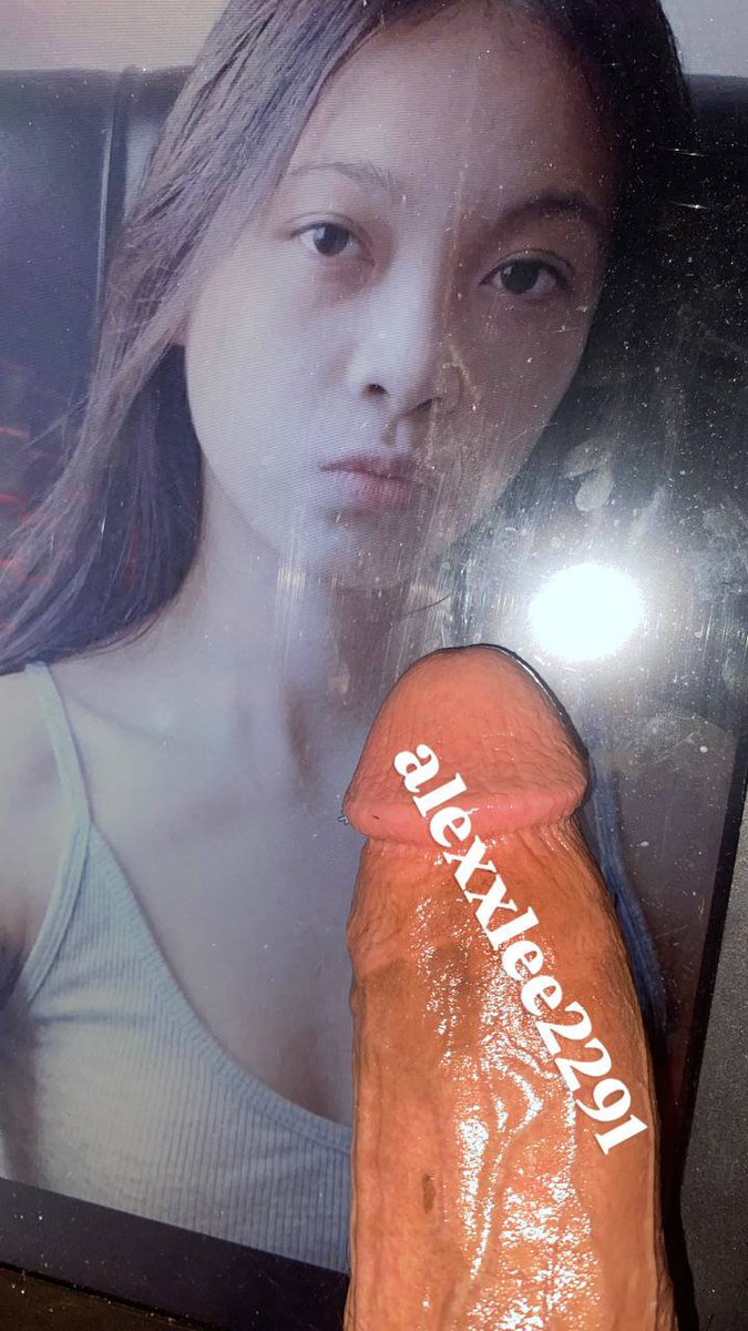 vanessavnss12's tweet photo. Slave ku tersayang @AlexLee2291 nurut bngettt, aku bareng sama @vpplepieq perkosa dia sampe crottt wkwkw, enakk kann jdi slave kamiiii, lain kali kita main lebih brutal 🥵 https://t.co/l5M8dA3ddb