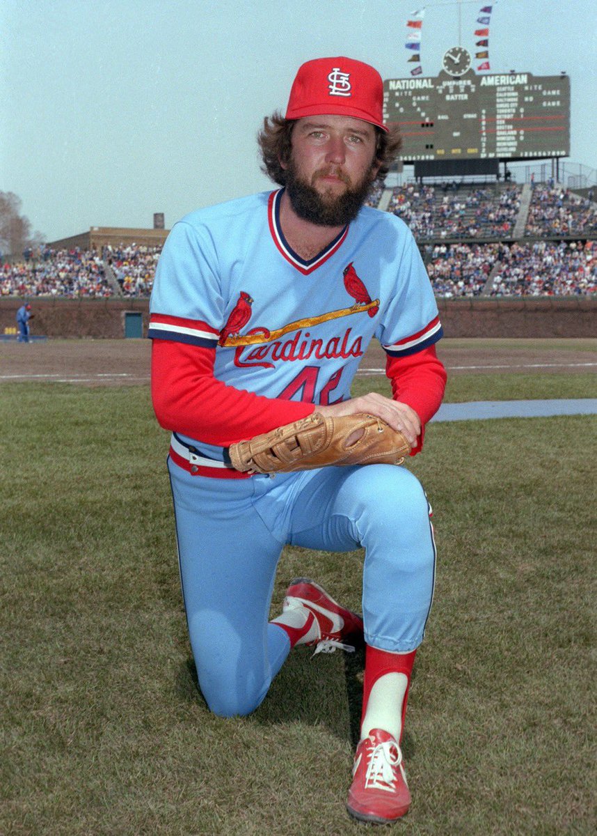 Super70sSports's tweet photo. I always trust a closer more when he looks like he knows how to fix a carburetor. https://t.co/NvFZvoL2ht