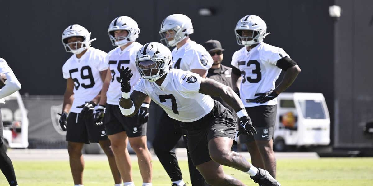 TheRaidersWire's tweet photo. 3 reasons Raiders defense will improve in 2026

📸 Candice Ward, Candice Ward-Imagn Images https://t.co/1sYMbRTnLO https://t.co/W9FkZfDTuf