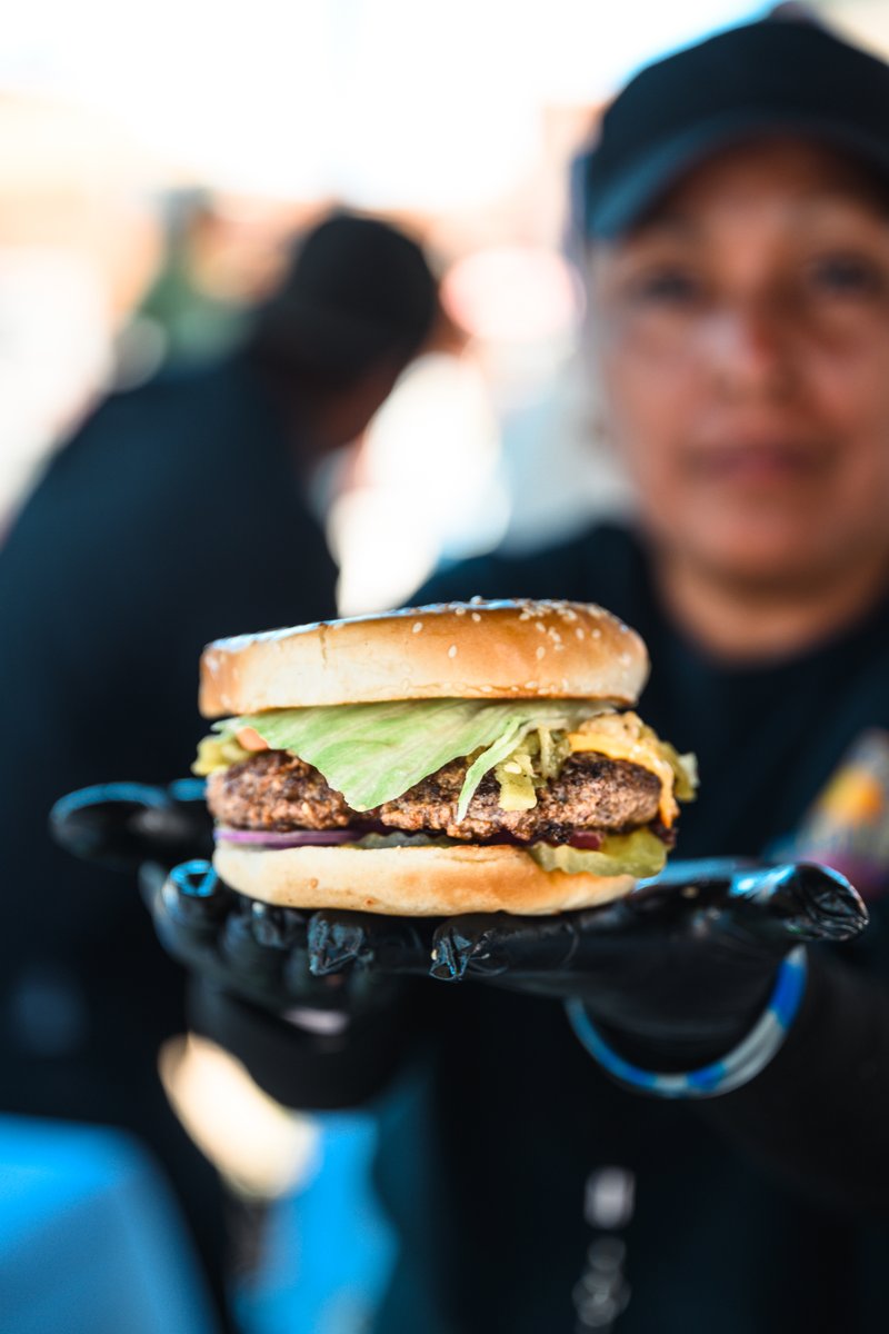 NMStateFair's tweet photo. 🍔 Think your green chile cheeseburger is the best in New Mexico?

Applications are now open for the 2026 New Mexico State Fair Original Green Chile Cheeseburger Challenge! 

🗓️ Apply by July 17 at Noon.

🌶️ Apply here: https://t.co/nYP09NtkNa https://t.co/cajIfElwkj