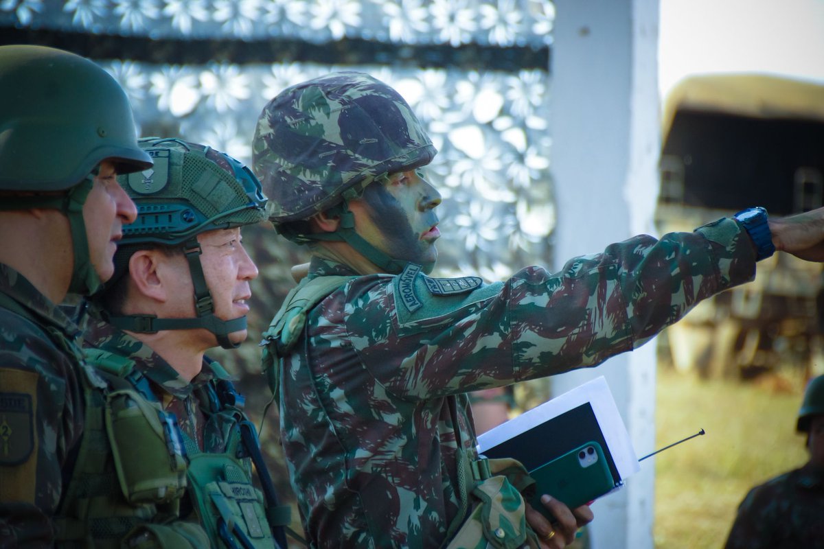 Xpress_24_7's tweet photo. 🌍 𝗕𝗥𝗘𝗔𝗞𝗜𝗡𝗚: Elbit Systems says its Tzayad command system detected 850,000 real-time targets across Gaza and Lebanon theatres from Oct 7 to end of 2025 — about 1,000 potential targets a day, the company said at a London military conference. #Israel #MilitaryTech Follow and like for more.
