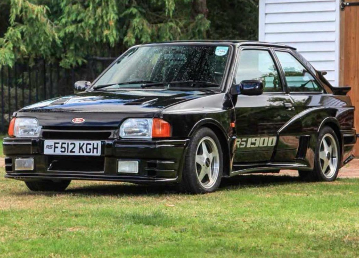 WRCPAST's tweet photo. 🇬🇧 Ford Escort Rattlesnake Body Kit
1 of only 25
These cars were in fact the standard Ford Escorts XR3i or RS Turbo models which were fitted with an aftermarket body kit by Ford dealerships to increase showroom appeal.
These were mostly associated with Dagenham Motors in the late 1980s—that featured a third-party body kit.
The "Rattlesnake" Body Kit: The defining feature was a distinctive "Rattlesnake" aerodynamic body kit, which was supplied by Fibretechnics (also referred to as Fibresports).
The "RS 1900" Label: The "RS 1900" nomenclature used by some dealers was a marketing designation for these custom-built cars and should not be confused with official Ford RS homologation specials like the RS1600i or the RS Turbo.
It’s the first I have heard of these and it’s definitely a marmite look. 👀
📷 Credit to original photographer 👏🏻👏🏻
#ford #cars #uk #classic