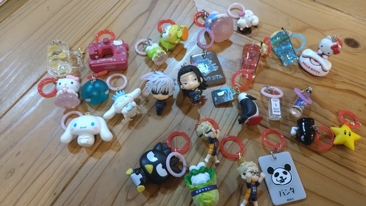 SAKMEG2's tweet photo. この前作っためじるしアクセサリー☺️
自己満だけどいっぱい作れて満足( ¯﹀¯ ) https://t.co/MgvjhA5KyL