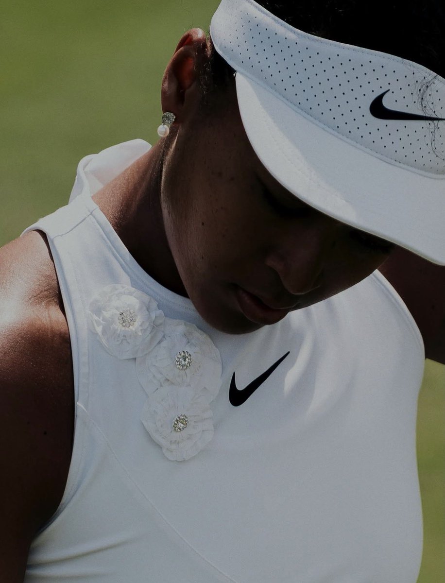 lisa_talking's tweet photo. naomi osaka photographed by brodysearle https://t.co/W0hF7mA8uS