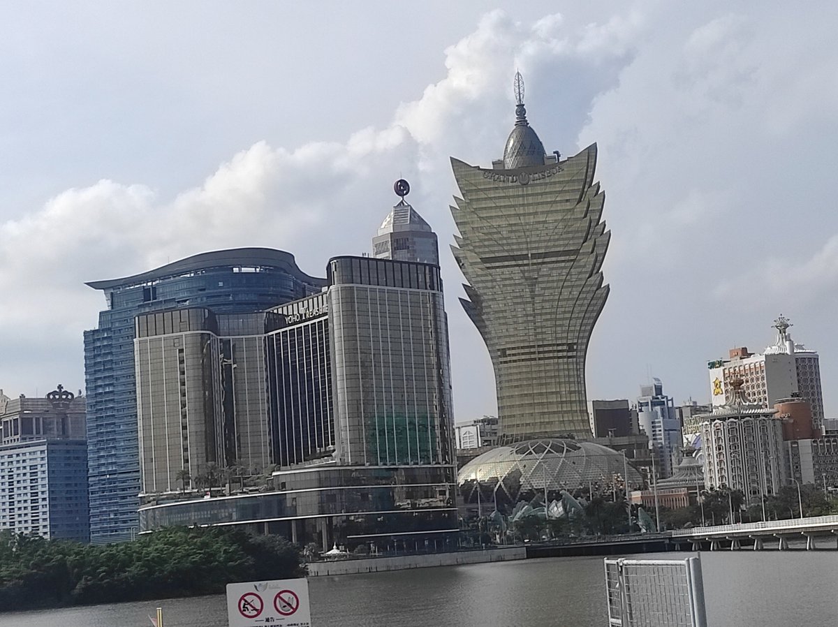 x00ge_ii63's tweet photo. that's literally Macau https://t.co/FJvCzHWWZM