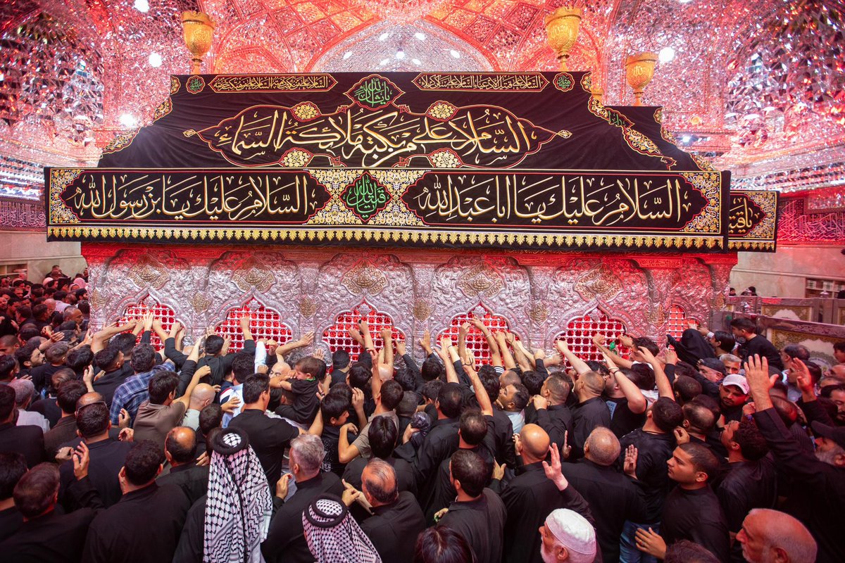 Karblaei's tweet photo. (بسِبْطٍ مُحمَّدٍ) قُلْ مَا تشاءُ
بِهِ الضّــراءُ يُدْفَعُ والبَــلاءُ..* https://t.co/O7cwZKKuVW