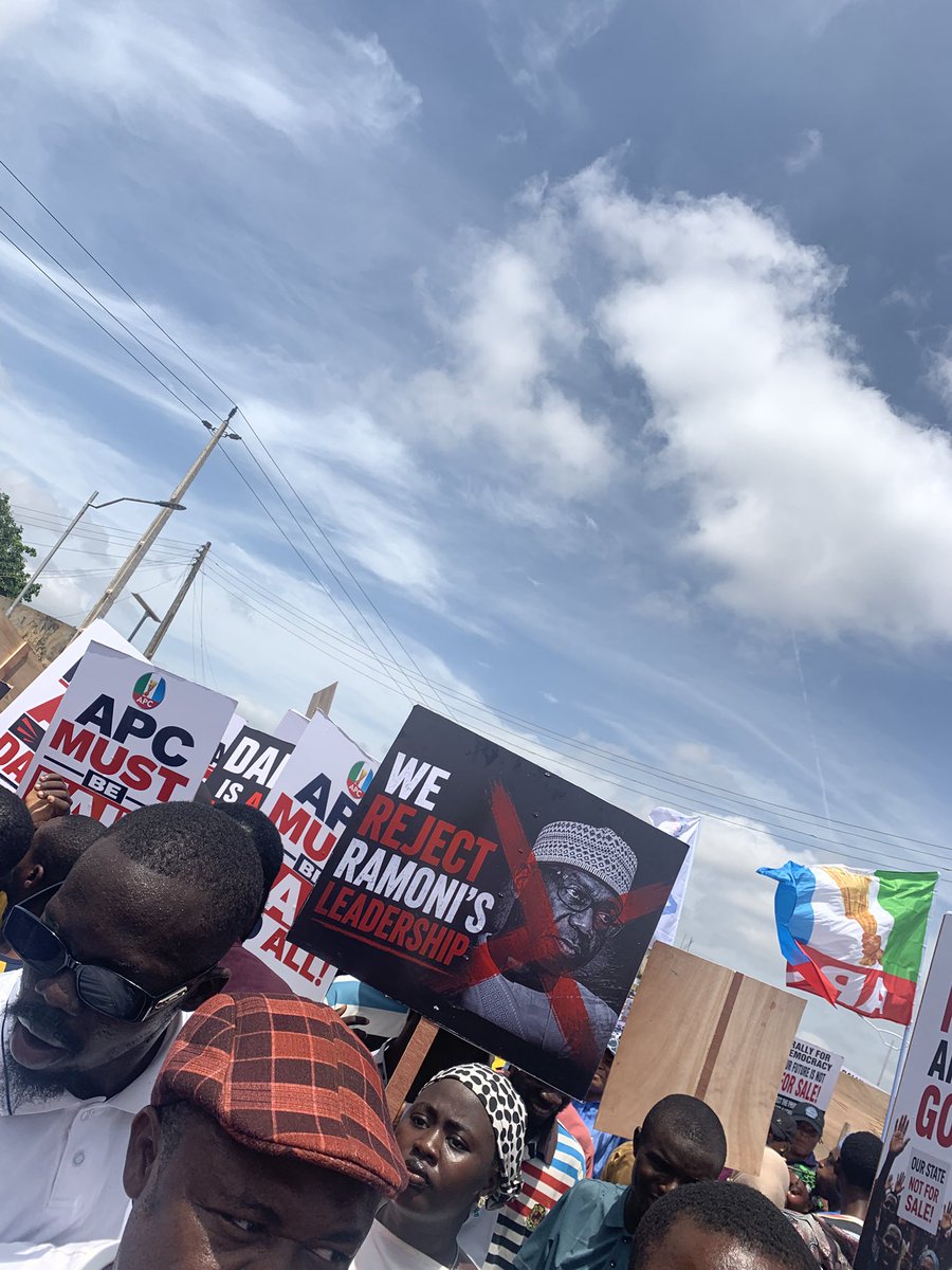 hismaheely's tweet photo. Ignore the people's power at your own peril.

No government is stronger than the collective voice of the people.

When the people speak, wise leaders listen.

Respect the people's choice.
Reject imposition.
Kwara belongs to all Kwarans. https://t.co/25g7fxV2yj
