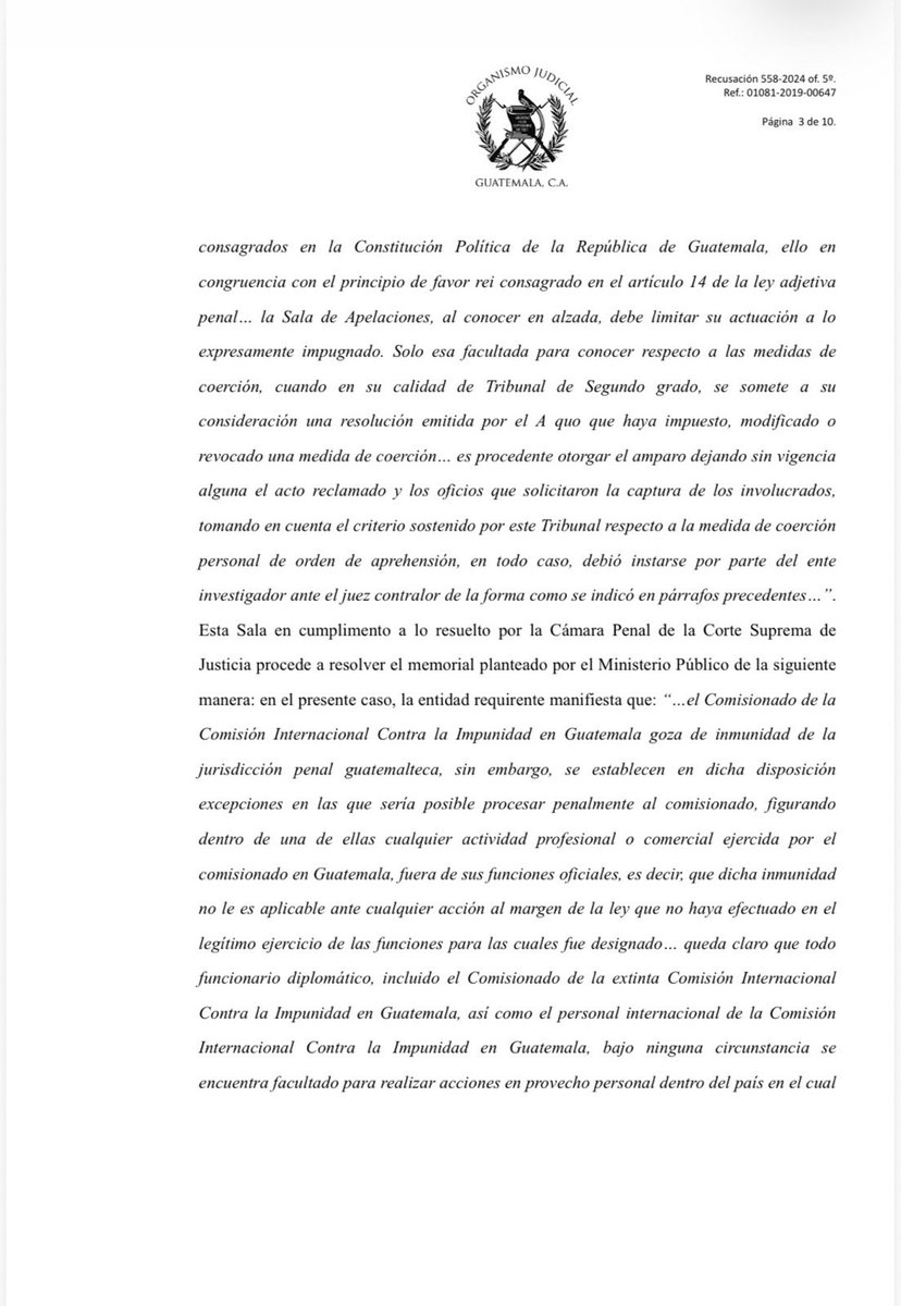 Ricigt1's tweet photo. 🚨⚖️ La Sala Tercera de Apelaciones ordenó a la PNC dejar sin efecto las órdenes de captura contra el exfiscal Juan Francisco Sandoval, Iván Velásquez, Thelma Aldana, Siomara Sosa y otros exfiscales de la antigua FECI y la extinta CICIG.

📄 La resolución está relacionada con los procesos impulsados por la firma de acuerdos de colaboración eficaz en el caso Odebrecht. 🇬🇹

📸 Fuente: @PrensaComunitar