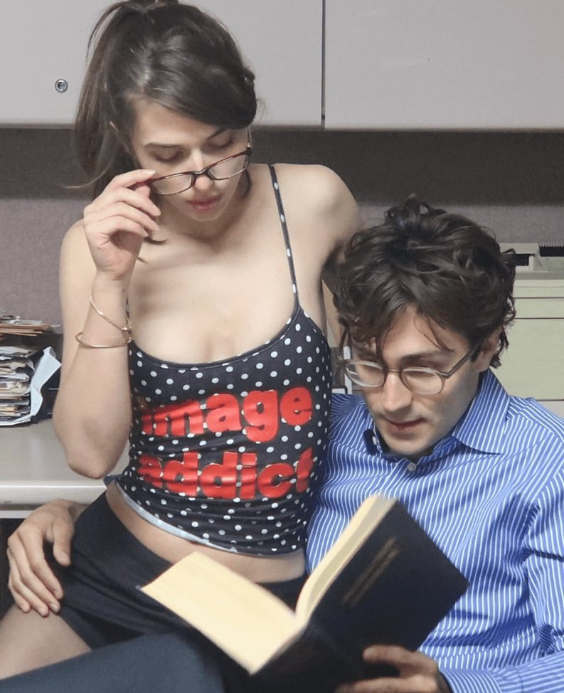 paranoidd0ll's tweet photo. #butchfemme era só isso tlgd https://t.co/aoCxT0Sm0K
