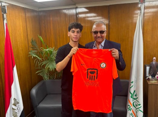 AlshapiM's tweet photo. البنك الأهلي يتعاقد مع محمد رضا لاعب الأهلي السابق 
https://t.co/XL2FGZrA7L https://t.co/nleP3ZUnet