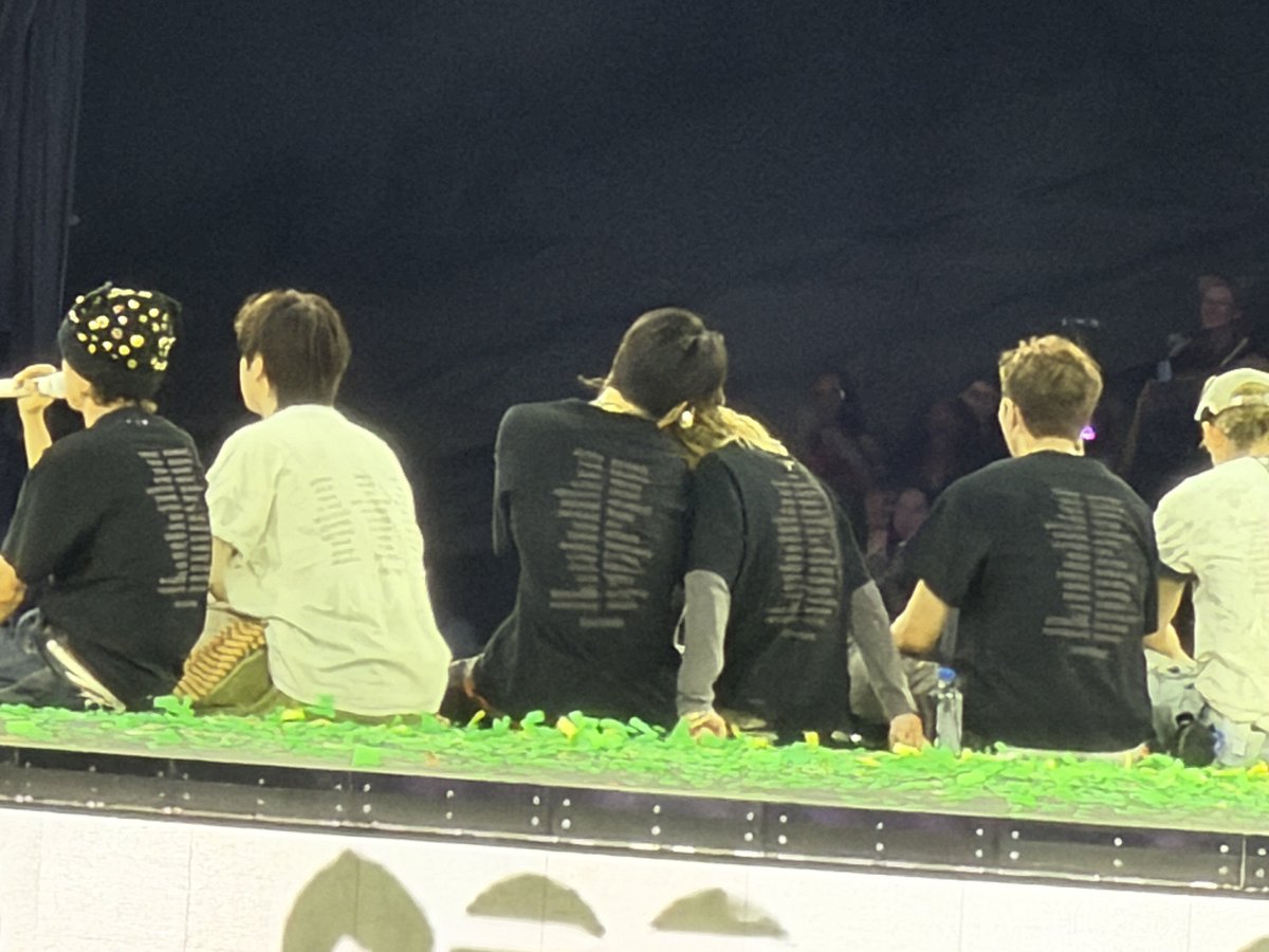 kmgoogiemimi_'s tweet photo. JIKOOK https://t.co/BvyxreUmZ3