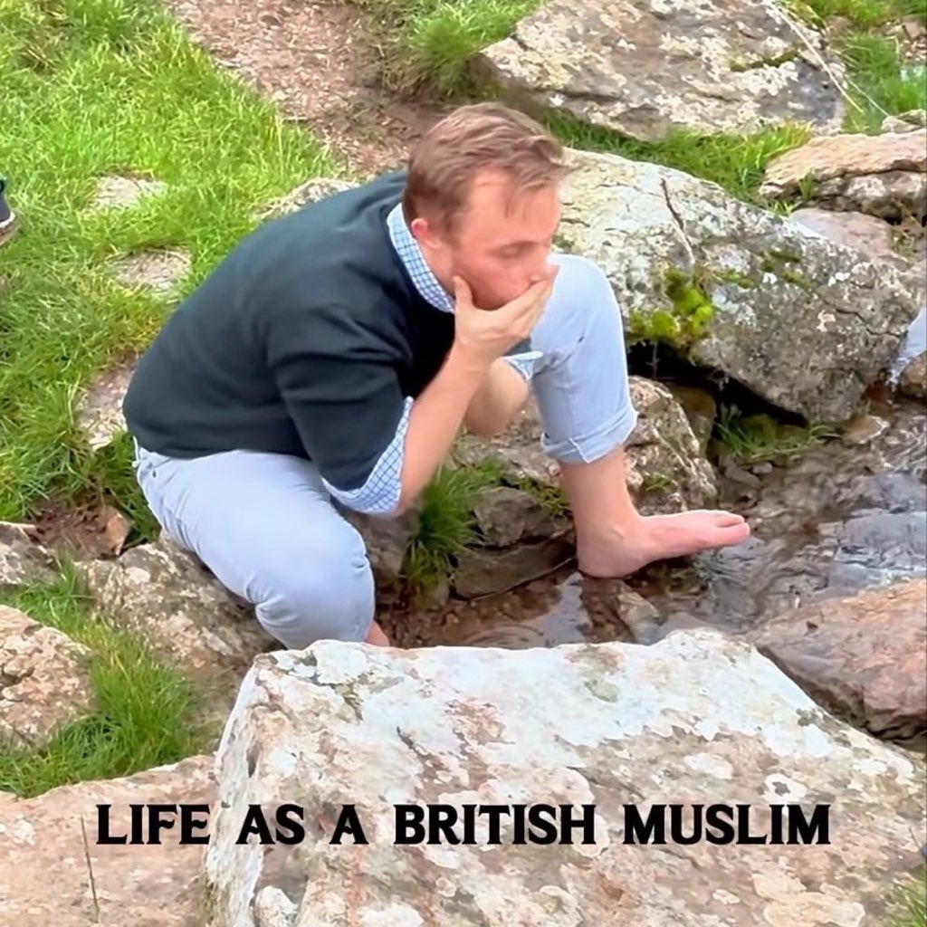 JMNewsNetwork_'s tweet photo. 🇬🇧 A British man who later converted to Islam shared his daily life. https://t.co/KFdRZFzvxl