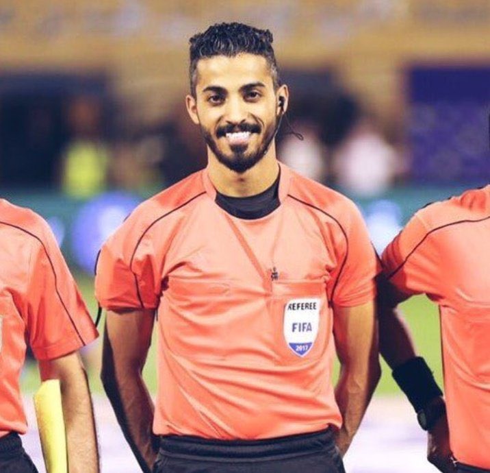 diario_AFC's tweet photo. 🚨 الرياضية |

قدم الأهلي شكوى على الحكم بعد حديثه مع لاعبين الفريق بعبارة "ركزوا على البطولة الآسيوية"

تم رفض الشكوى من لجنة الحكام وذكروا أنه لا يوجد شيء يُدين الحكم بالتسجيلات.

الحكم قرر الاعتزال رسميًا اليوم. https://t.co/K1QnR1GAx4