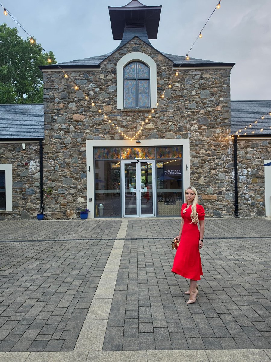 love_belfast's tweet photo. Hinch Distillery unveils reimagined Hinch Brasserie with elevated all-day dining experience https://t.co/hrc3lNQuFE https://t.co/9L4cVsQtSp