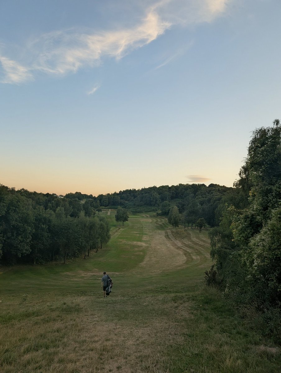 Llanymynechgolf's tweet photo. Summer nights 'On the Hill'
#Llany π₯° https://t.co/cf2i8ktyYl