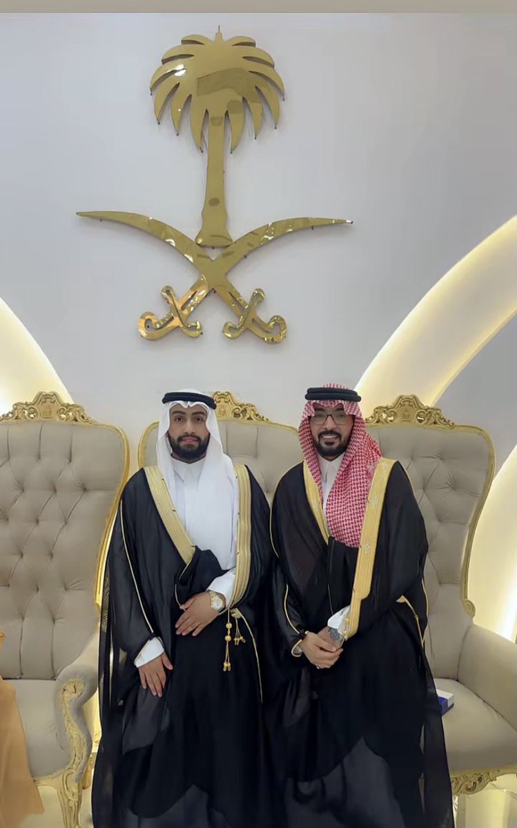m_alateeq13's tweet photo. تم بحمد الله مساء هذا اليوم الأثنين 1448/1/21 في قاعة القصر الأميري في الرياض زواج الشاب عبدالعزيز بن محمد بن الشيخ اسماعيل ال عتيق على كريمة الاستاذ حمد بن عبدالعزيز بن حمد ال عتيق
و #مجلس_آل_عتيق يبارك لهم ويسأل الله لهم التوفيق والذرية الصالحة والحياة السعيدة 🌸🌷 https://t.co/ZUgdD4nKZQ