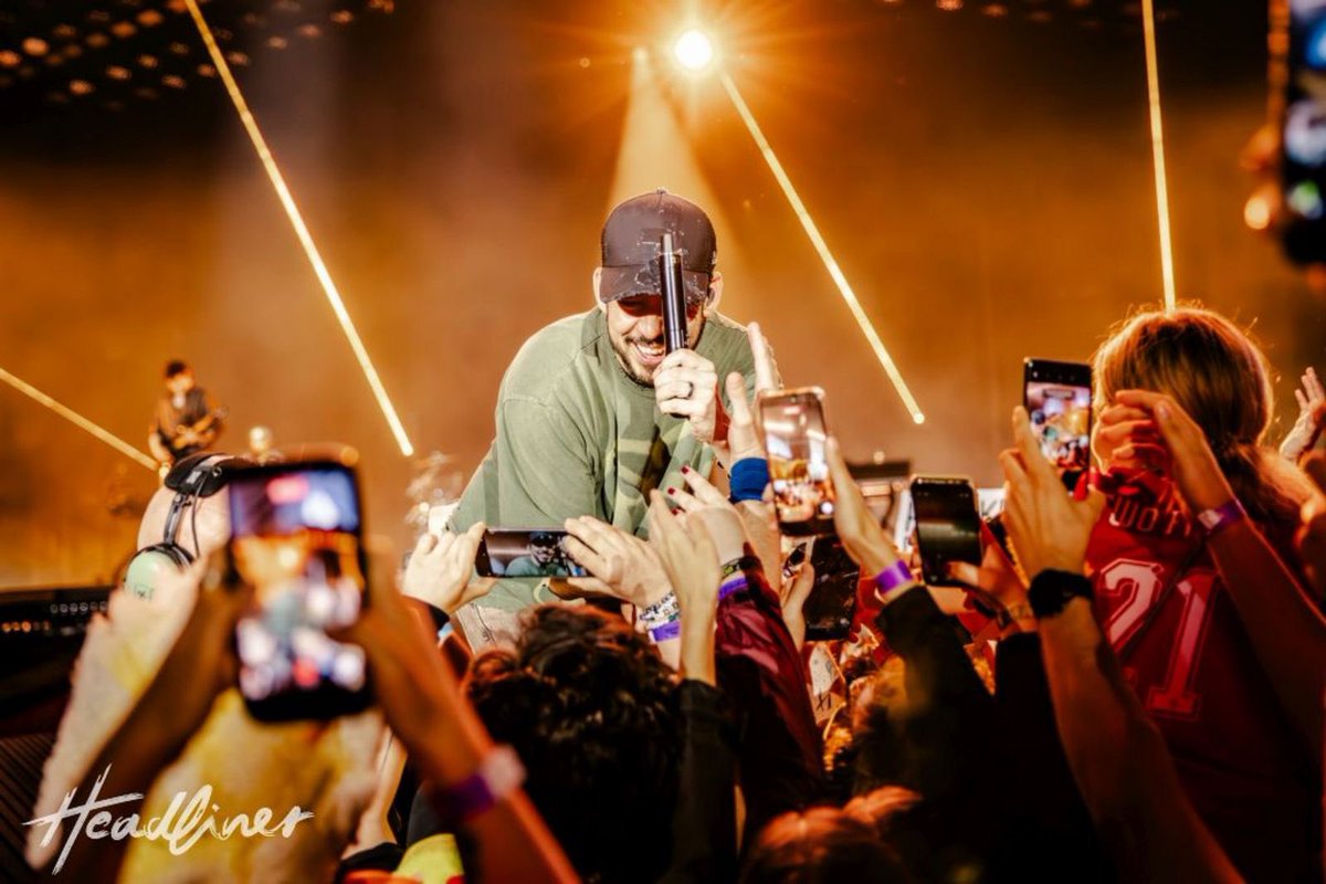 BroodingAnanas's tweet photo. this is such a great photo🥲❤️

📸: Alice Chérie Hansson https://t.co/tQXkVqJCgj