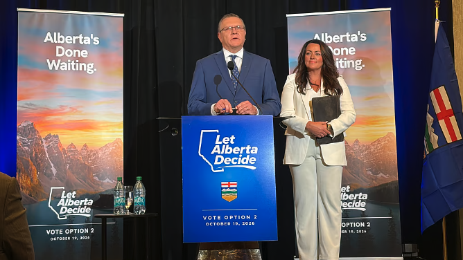 WSOnlineNews's tweet photo. Alberta independence advocate claims Albertans should ask themselves five questions before voting

https://t.co/Y1U6HiJqz3 https://t.co/fgj0YkNBCe