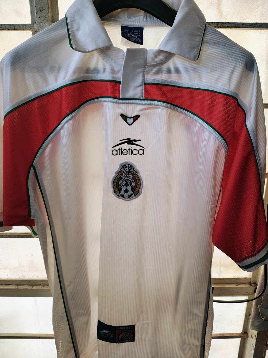 Karincx's tweet photo. Tengo ya en GDL el jersey que querias Miguel. 

Saludos!
@montes__miguel https://t.co/GFOx4Bm0ef
