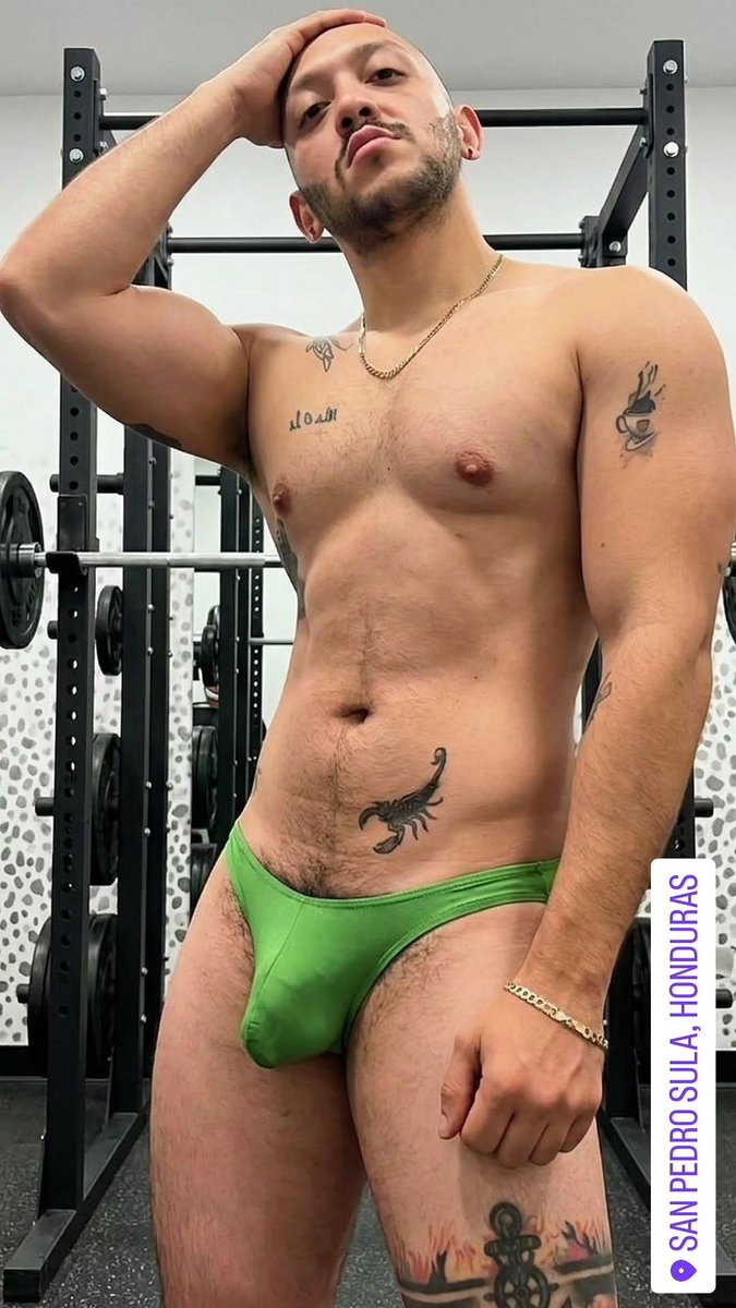 BoxerVergaBig's tweet photo. Y si me la hueles y luego la chupas
Te animas? https://t.co/3wkIOLV9dO