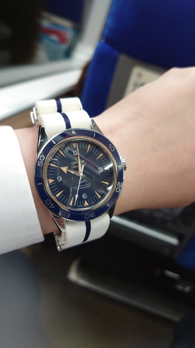 TheSlowTick's tweet photo. Beautiful Omega Seamaster
📸: @HikousenKuzira
#watches #collection #watchmaking #menswear #design #Omega https://t.co/SwnpFdYgLP