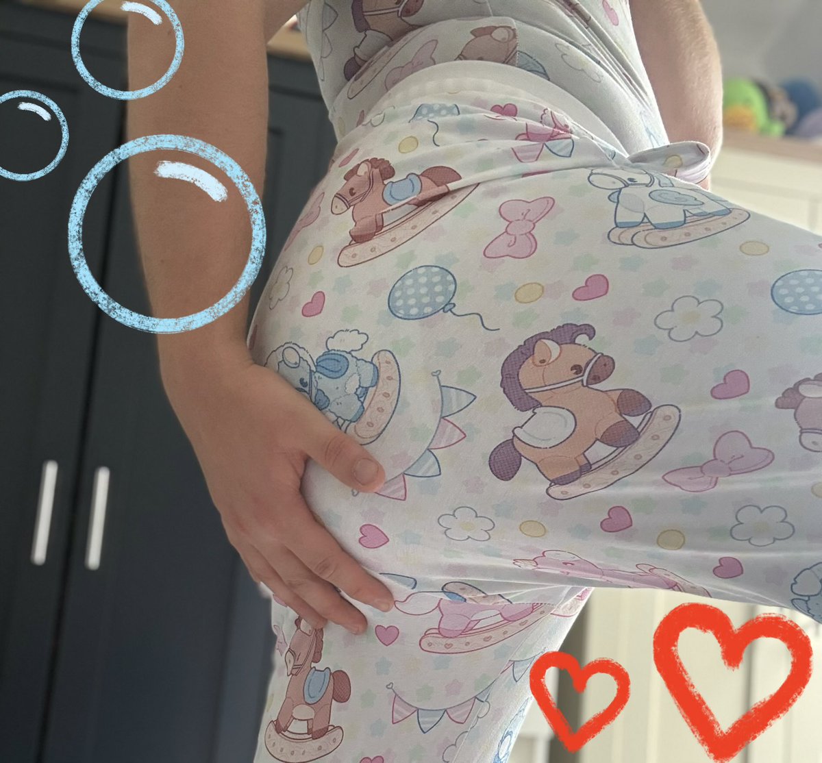 LittleStrange03's tweet photo. Getting your night time diaper soaked before you actually get into bed so you can stay up longer getting changies, I’m a genius 🥰😇😌 (2/2)
Outfit- @OnesieDownunder
#Abdl #diaper #cgl #ddlb #mdlb #abdlbabyboy #little #littlespace
#abdldiaper #diaperbutt https://t.co/CKRnH8BbRJ
