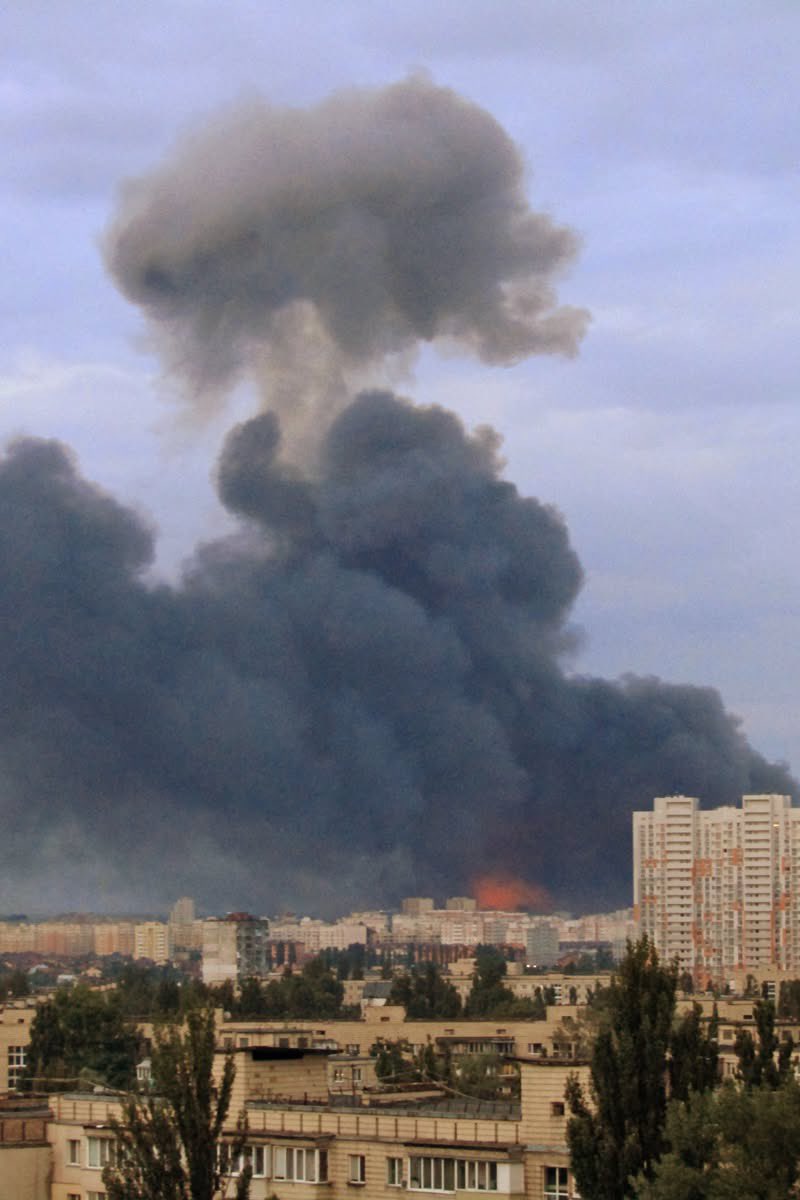 UniqueMongolia's tweet photo. 🇺🇦 Kiev today = Pripyat-2
The only difference is that Ukrainians are breathing the American URANIUM now🤦‍♂️
It seems that Ukrainians DO NOT  understand all danger to the their body, skin, organs, etc.
NATO, EU leaders &amp; Zelensky don’t care! Their plan is - till the last Ukrainian🤦‍♂️ https://t.co/Fiz0c85xz1