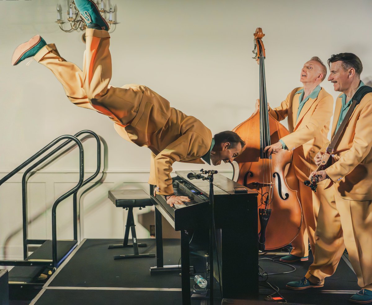 jiveaces's tweet photo. Who is joining us for some swingin' and rockin' fun this weekend?
Jul 10, 6:45PM - @peggysskylight, Nottingham
Jul 10, 9:15PM - Peggy's Skylight, Nottingham
Jul 11, 4:15PM - @FoodiesFestival, Tatton Park, Knutsford
Jul 12, 5:00PM - @V4VCardiff, Whitchurch Library Gardens
😃 https://t.co/tbOA3fd8GM