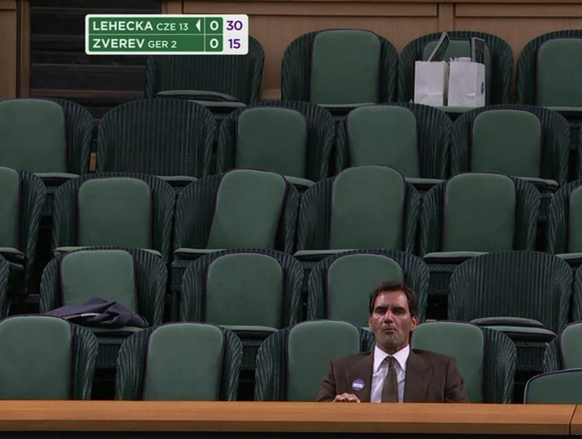 Olly_Tennis_'s tweet photo. 😂😭 This photo is BEGGING for a great caption 

Nearly the entire Royal Box left after Dimitrov-Fery, but Federer chose to stay and watch the beginning of Zverev-Lehecka

#Wimbledon https://t.co/vrCIhfB7yt