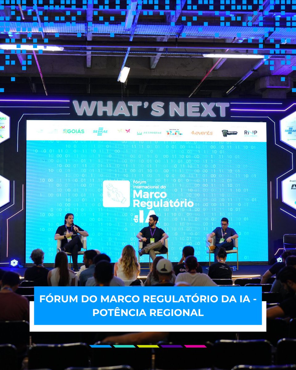 CampusPartyBRA's tweet photo. O futuro já começou, e a Campus Party foi palco dessa conversa.
O painel “Potência regional” da #CPGoiás5 reuniu Arlindo Galvão, José Frederico e Ronaldo Lemos para discutir o impacto das tecnologias digitais e da inteligência artificial em Goiás.
#FórumdeIA #CampusParty https://t.co/TSxDVhEXHm