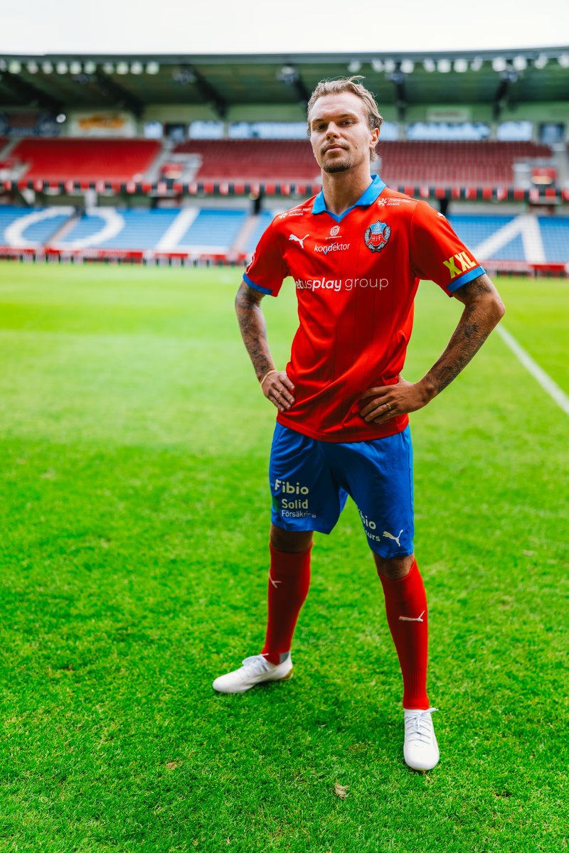 HelsingborgsIF's tweet photo. Transferfönstret är nu öppet och Julian Larsson är därmed spelklar. På torsdag gör han sin första träning på Olympiafältet 💪 https://t.co/3VVFDtgVqg