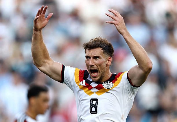 juvefcdotcom's tweet photo. 🚨 Leon Goretzka’s request to Juventus is a three-year contract worth €7m net per year, plus a €10m signing bonus. 🇩🇪 ⚪️⚫️

—@_Morik92_ | #Juventus https://t.co/vAa52PFKpl