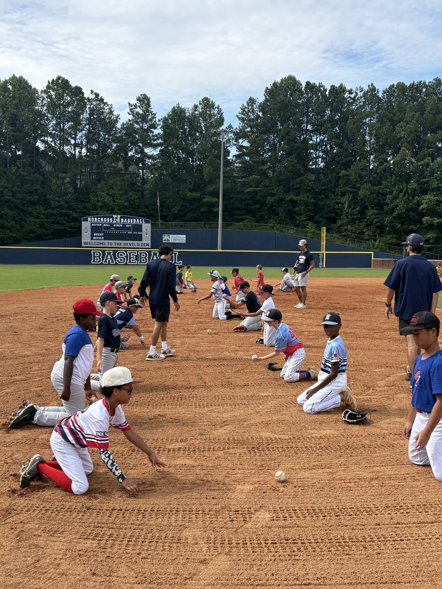 norxbaseball's tweet photo. Day 1 of NHS Baseball Camp in the π! #GoDevils https://t.co/xYuxPLUElj