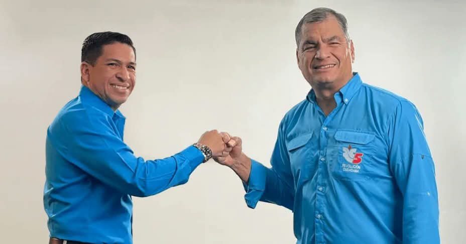 LaCamachoEc's tweet photo. #Machala, #DaríoMacas y su esposa,  detenido por enriquecimiento ilícito. Entraron  a la alcaldia en Alianza de #Plan y @RC5Oficial
en #Elecciones2023
Segun @FiscaliaEcuador habrían incrementado de forma injustificada su patrimonio en aprox $6 MILLONES entre 2019 y 2025″ https://t.co/tZzd3Cjbhg