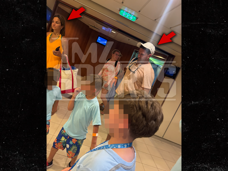 TMZ tweet media