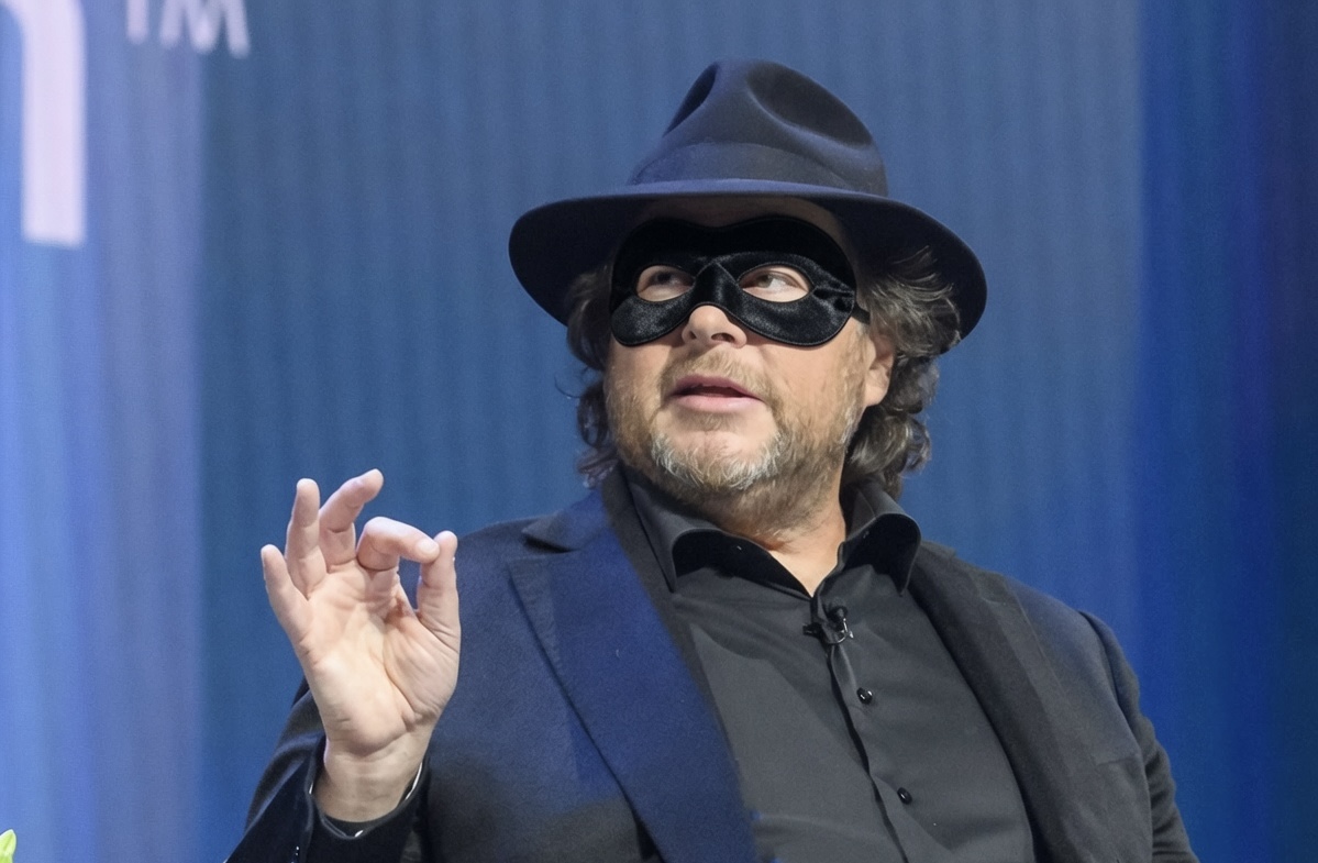 JackPrescottX's tweet photo. Slack, aka Salesforce, turns on data training for their models on your data by default 

The Hamburglar strikes again! https://t.co/hHdLdySW8I